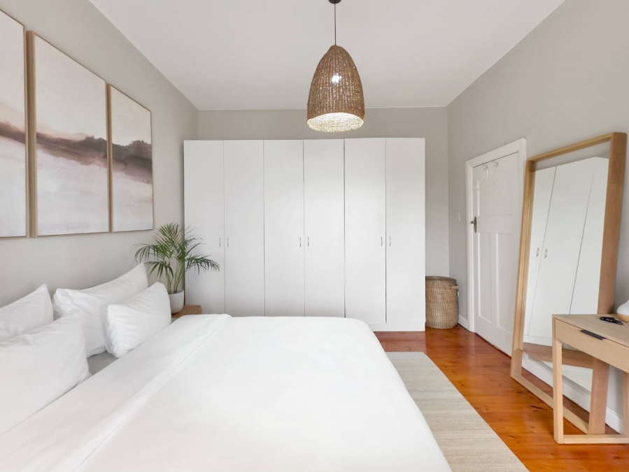 To Let 2 Bedroom Property for Rent in Green Point Western Cape